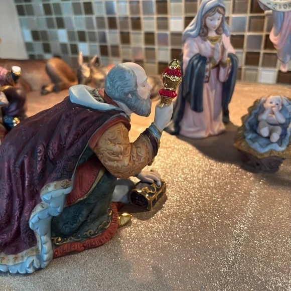Regal Nativity Scene Figurines